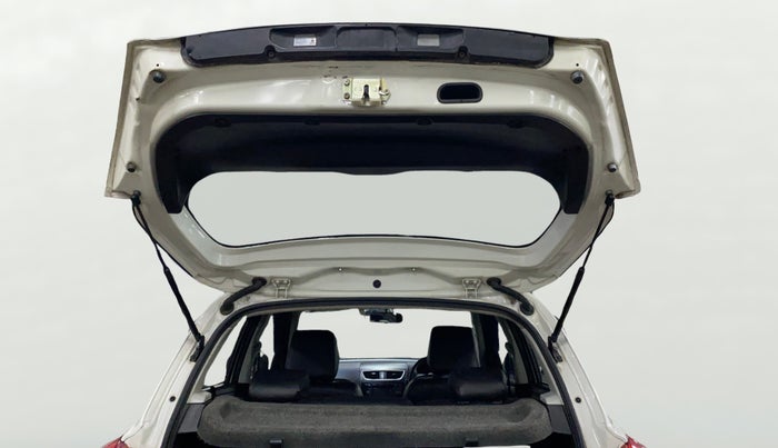 2014 Maruti Swift VXI, Petrol, Manual, 82,636 km, Boot Door Open