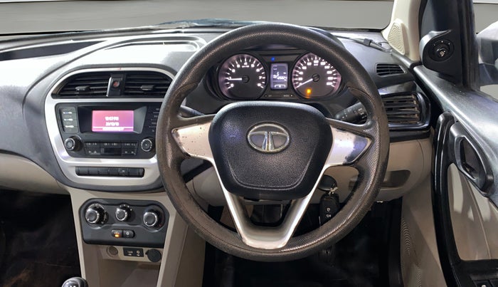 2017 Tata Tiago XT PETROL, Petrol, Manual, 1,25,021 km, Steering Wheel Close Up