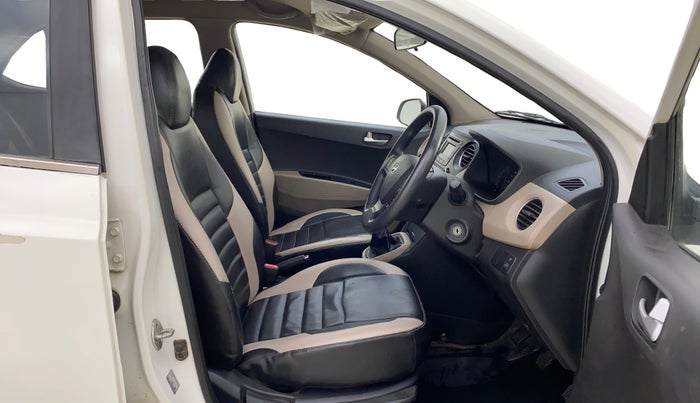 2016 Hyundai Xcent S 1.2, Petrol, Manual, 26,710 km, Right Side Front Door Cabin