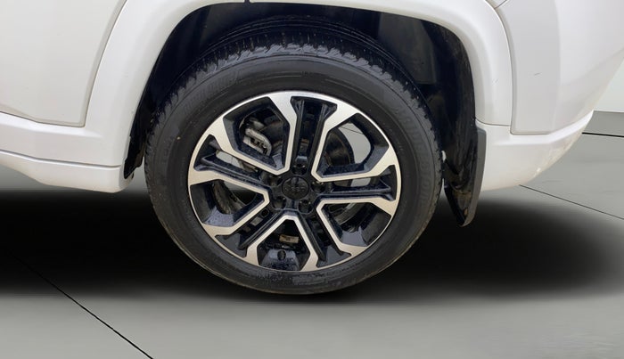 2022 Jeep Compass MODEL S (O) 1.4 PETROL DCT, Petrol, Automatic, 17,591 km, Left Rear Wheel