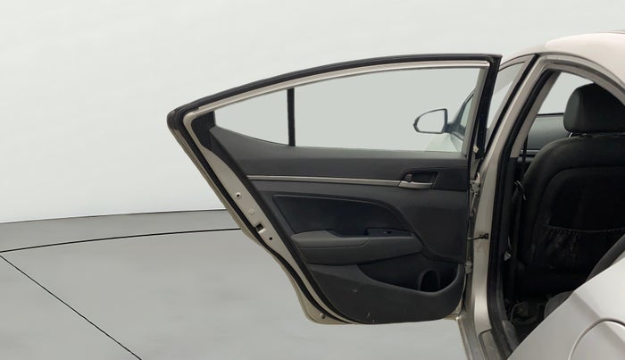 2018 Hyundai New Elantra 1.6 SX (O) AT DIESEL, Diesel, Automatic, 81,971 km, LHS Rear Door