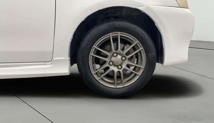 2013 Toyota Etios Liva TRD SPORTIVO PETROL, Petrol, Manual, 28,181 km, Right Front Wheel