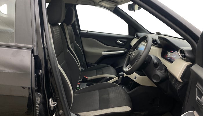 2022 Nissan MAGNITE XV PREMIUM TURBO CVT, Petrol, Automatic, 31,977 km, Right Side Front Door Cabin