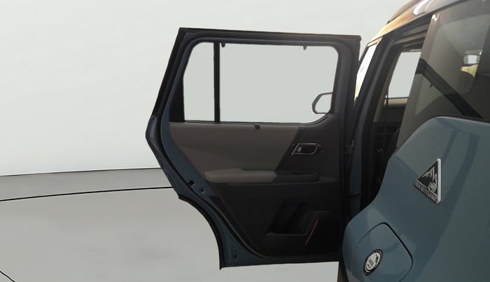 2025 KIA SYROS HTX Plus (O) 1.5 Diesel 6AT, Diesel, Automatic, 8,930 km, LHS Rear Door