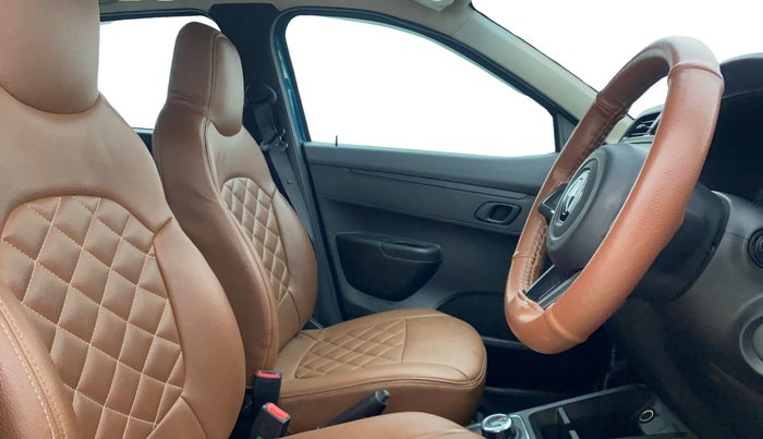 2020 Renault Kwid RXT 1.0 AMT (O), Petrol, Automatic, 24,141 km, Right Side Front Door Cabin