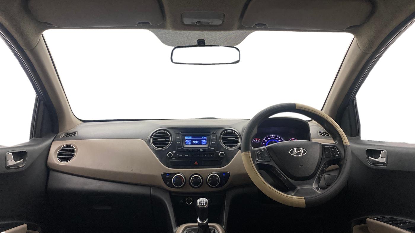 2015 Hyundai Grand i10 SPORTZ 1.2 KAPPA VTVT, Petrol, Manual, 1,40,829 km, Dashboard