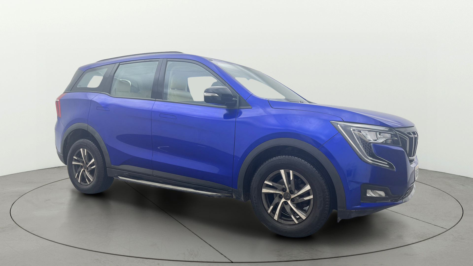 2022 Mahindra XUV700 2021-2026 AX 5 P AT 5 STR 2022 Mahindra XUV700 2021-2026 AX 5 P AT 5 STR