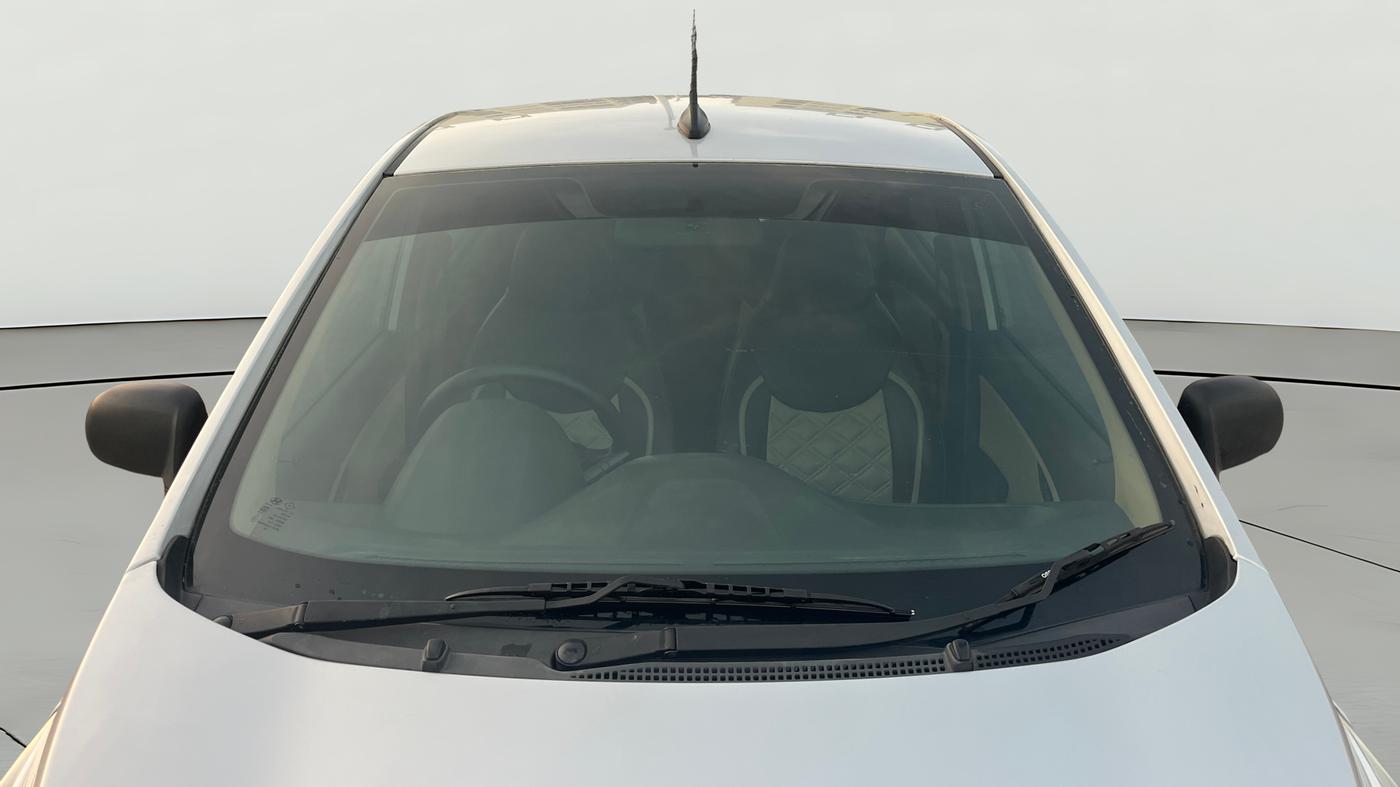 2015 Hyundai Eon MAGNA +, Petrol, Manual, 93,688 km, Front Windshield