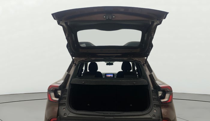 2023 Renault Kiger RXZ AMT, Petrol, Automatic, 24,498 km, Boot Door Open