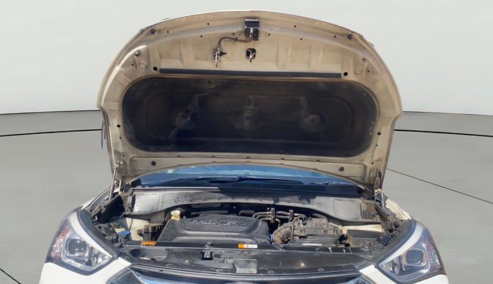 2015 Hyundai Santa Fe 4 WD AT, Diesel, Automatic, 81,011 km, Open Bonet