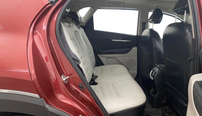 2021 KIA SONET HTX 1.5, Diesel, Manual, 47,370 km, Right Side Rear Door Cabin