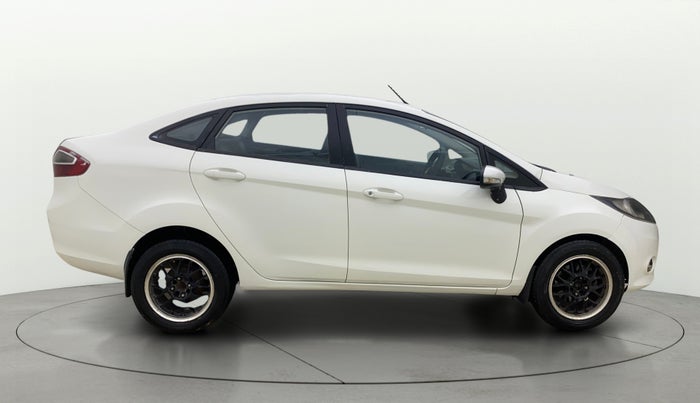 2013 Ford Fiesta STYLE DIESEL, Diesel, Manual, 1,23,128 km, Right Side View
