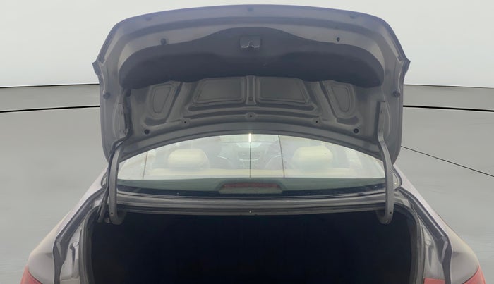2014 Hyundai Verna FLUIDIC 1.6 CRDI SX, Diesel, Manual, 97,400 km, Boot Door Open