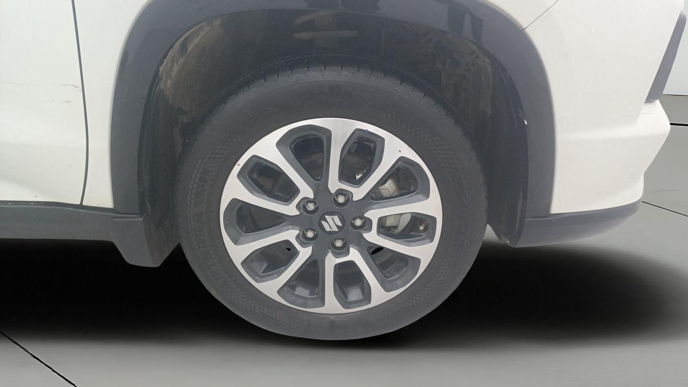 2024 Maruti Grand Vitara ALPHA PLUS HYBRID ECVT, Hybrid, Automatic, 17,504 km, Right Front Wheel