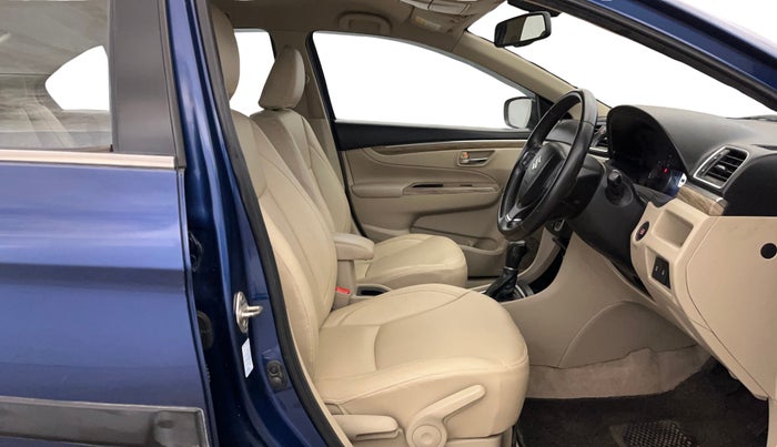 2019 Maruti Ciaz ALPHA  AT 1.5 SHVS PETROL, Petrol, Automatic, 85,161 km, Right Side Front Door Cabin