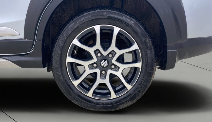 2024 Maruti XL6 ALPHA PLUS AT, Petrol, Automatic, 48,165 km, Left Rear Wheel