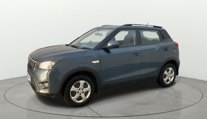 2023 Mahindra XUV300 W6 1.2 PETROL AMT, Petrol, Automatic, 16,670 km, Left Front Diagonal
