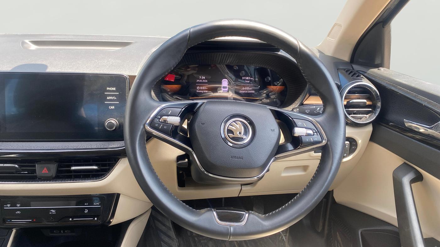 2023 Skoda SLAVIA STYLE 1.0L TSI MT, Petrol, Manual, 31,582 km, Steering Wheel Close Up
