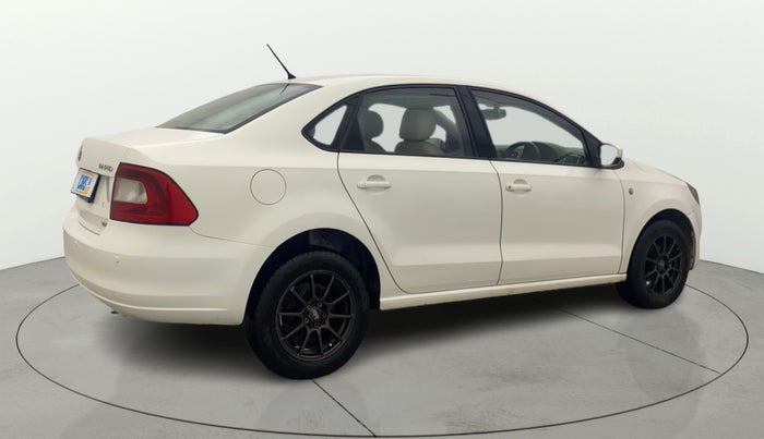 2013 Skoda Rapid AMBITION 1.6 TDI CR MT PLUS, Diesel, Manual, 81,509 km, Right Back Diagonal