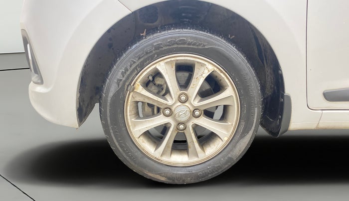 2016 Hyundai Grand i10 ASTA AT 1.2 KAPPA VTVT, Petrol, Automatic, 26,630 km, Left Front Wheel