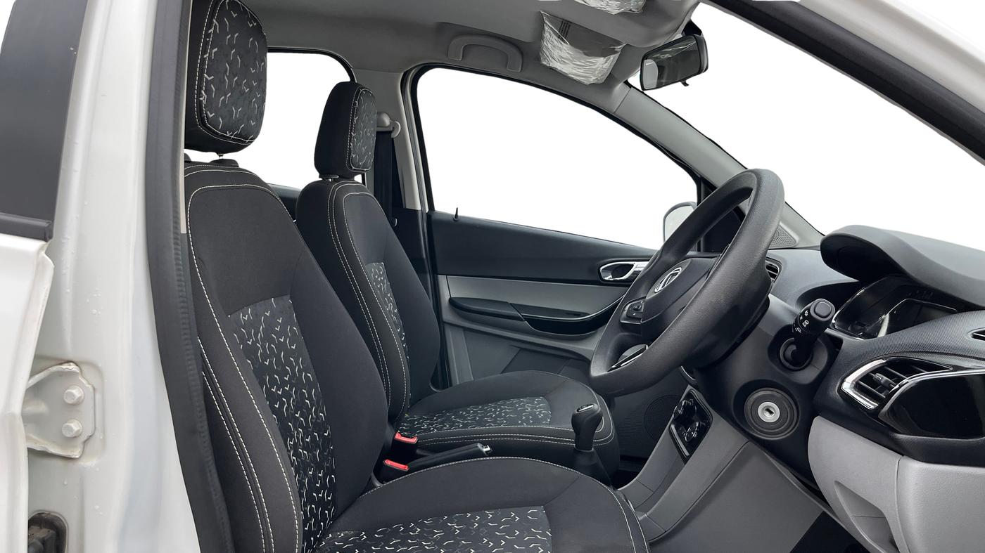 2020 Tata Tiago XZ PLUS PETROL, Petrol, Manual, 53,908 km, Right Side Front Door Cabin
