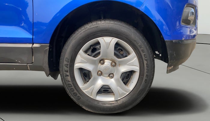 2014 Ford Ecosport TREND 1.5L DIESEL, Diesel, Manual, 1,49,062 km, Right Front Wheel