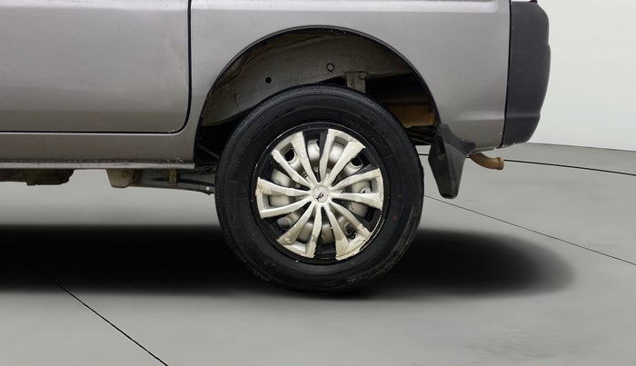 2019 Maruti Eeco 7 STR, Petrol, Manual, 30,955 km, Left Rear Wheel