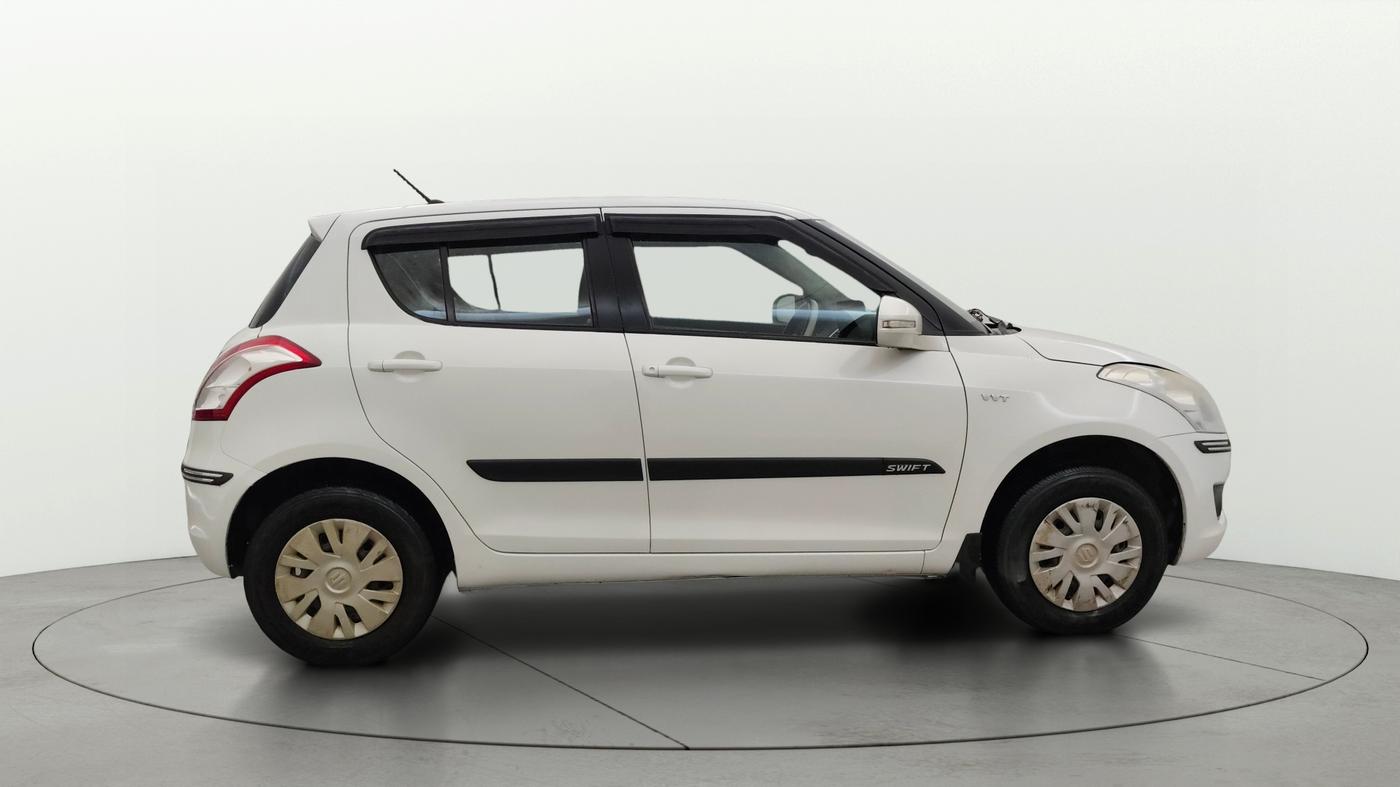 2013 Maruti Swift VXI, Petrol, Manual, 72,244 km, Right Side View