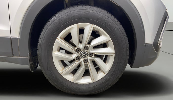 2022 Volkswagen TAIGUN HIGHLINE 1.0 TSI MT, Petrol, Manual, 69,593 km, Right Front Wheel