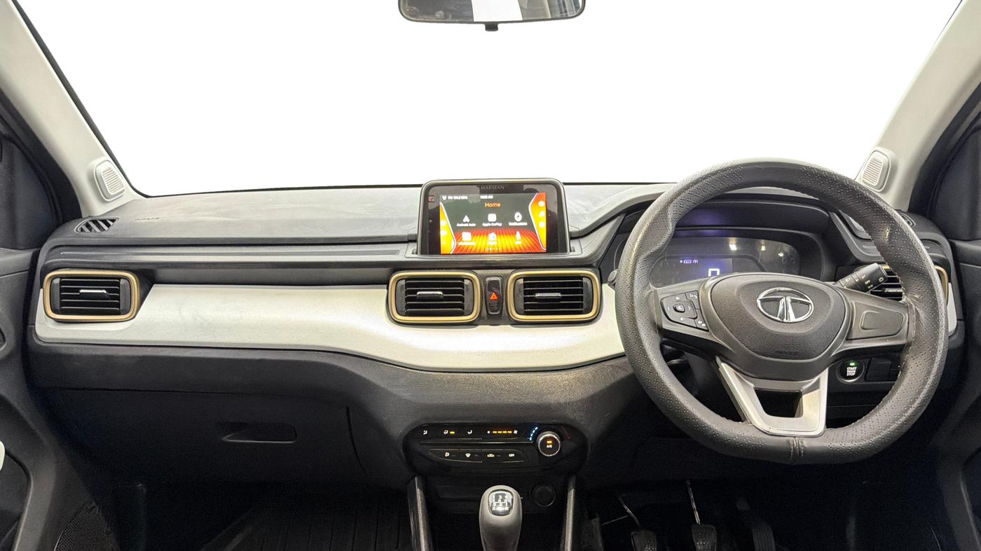 2023 Tata PUNCH ACCOMPLISHED DAZZLE SUNROOF CNG MT, CNG, Manual, 56,886 km, Dashboard