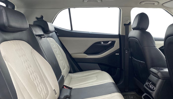 2020 Hyundai Creta SX (O) IVT 1.5 PETROL, Petrol, Automatic, 1,21,045 km, Right Side Rear Door Cabin