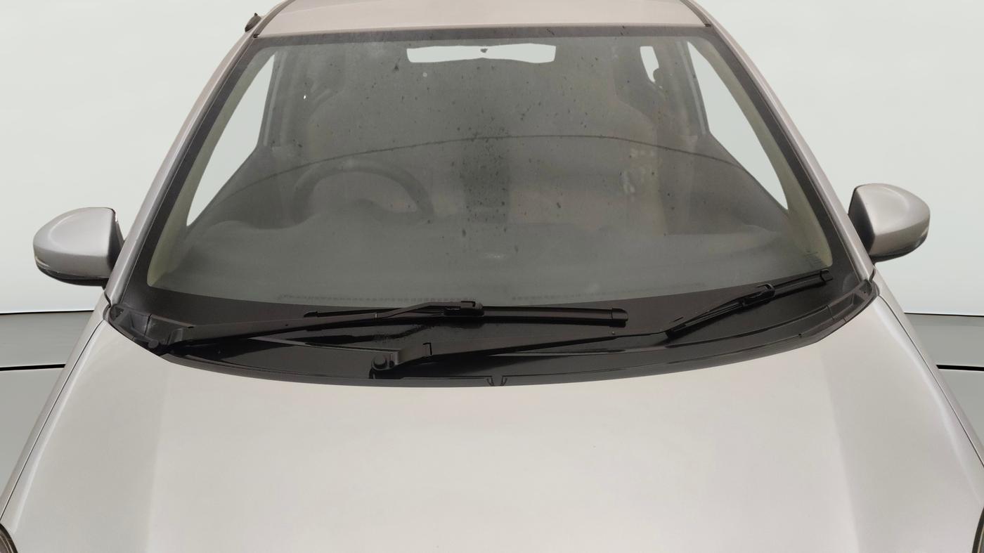 2015 Honda Brio VX AT, Petrol, Automatic, 1,06,401 km, Front Windshield