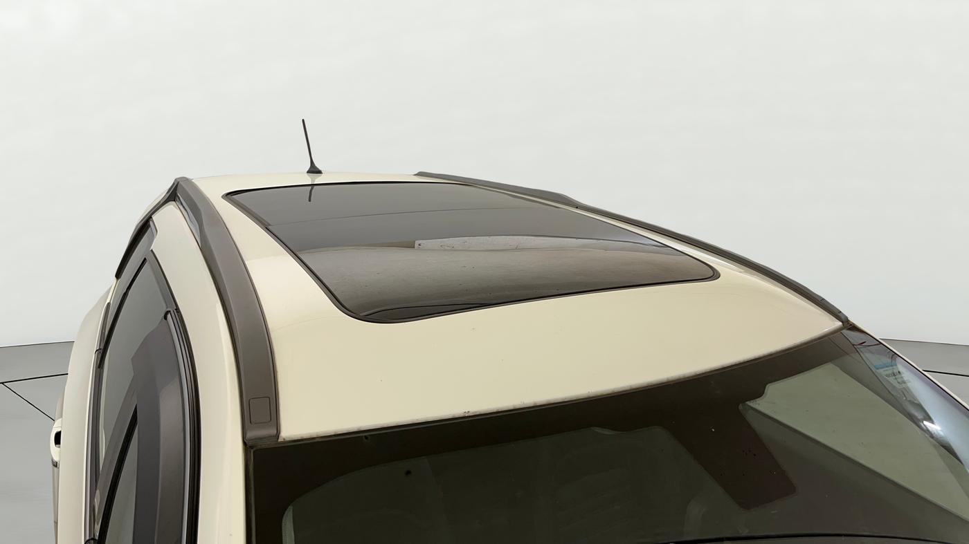 2022 Tata Safari XT PLUS, Diesel, Manual, 69,813 km, Roof