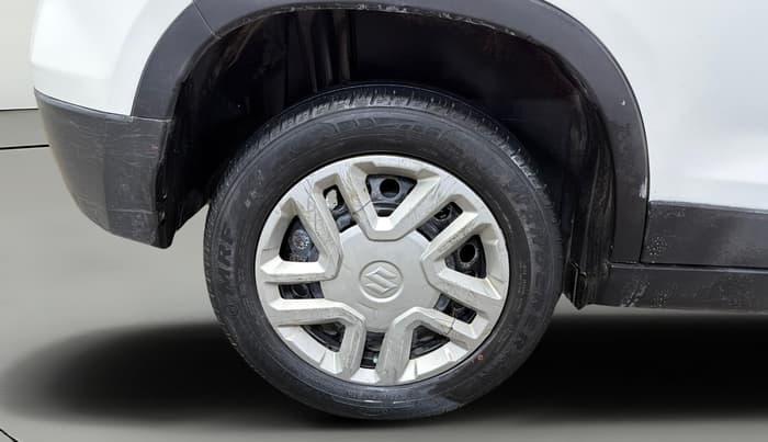 2021 Maruti Vitara Brezza VXI AT SHVS, Petrol, Automatic, 67,195 km, Right Rear Wheel