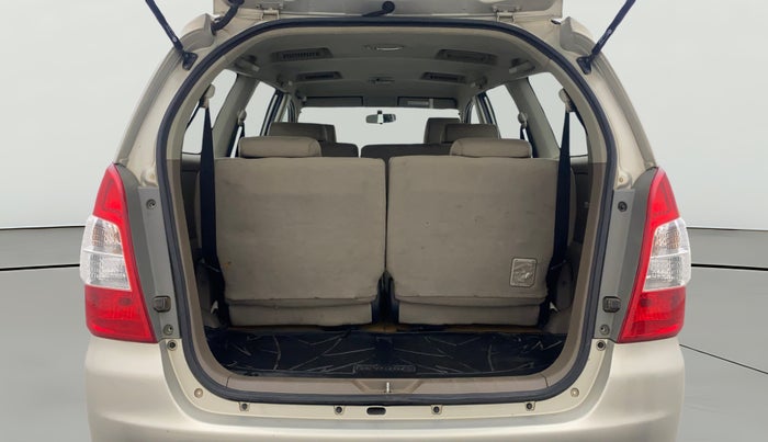 2015 Toyota Innova 2.5 VX 8 STR, Diesel, Manual, 73,050 km, Boot Open Zoomed View