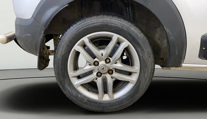 2021 Renault TRIBER RXZ, CNG, Manual, 48,940 km, Right Rear Wheel