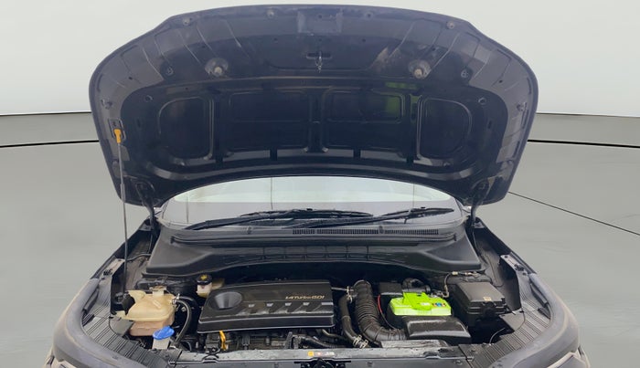 2022 KIA CARENS PRESTIGE PLUS 1.4 PETROL 7 STR, Petrol, Manual, 37,844 km, Open Bonet