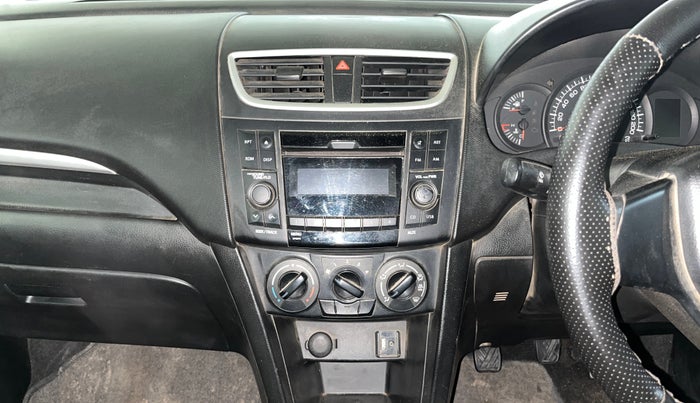 2016 Maruti Swift LXI (O), Petrol, Manual, 69,131 km, Air Conditioner