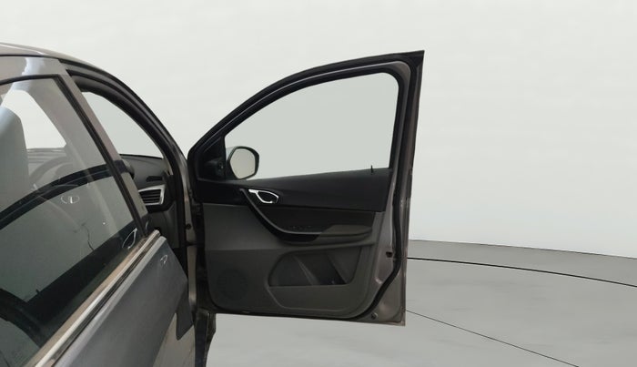 2019 Tata TIGOR XZA PLUS PETROL, CNG, Automatic, 49,058 km, RHS Front Door