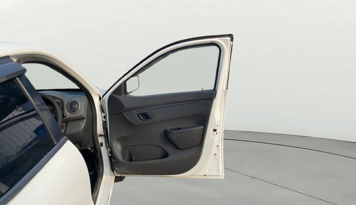 2016 Renault Kwid RXT 0.8, Petrol, Manual, 85,166 km, RHS Front Door