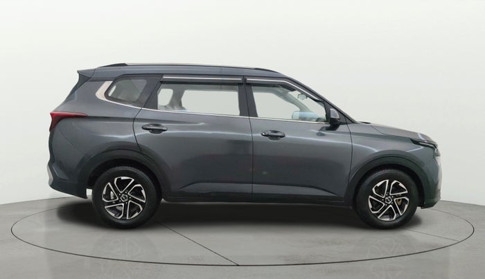 2022 KIA CARENS PRESTIGE PLUS 1.4 PETROL 7 STR, Petrol, Manual, 1,21,761 km, Right Side View