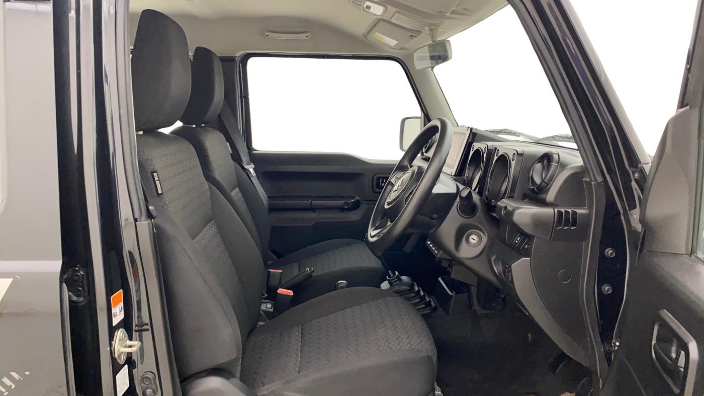 2023 Maruti JIMNY ALPHA ALL GRIP PRO MT, Petrol, Manual, 20,695 km, Right Side Front Door Cabin