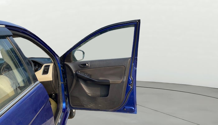 2016 Tata Zest XMS PETROL, Petrol, Manual, 53,231 km, RHS Front Door