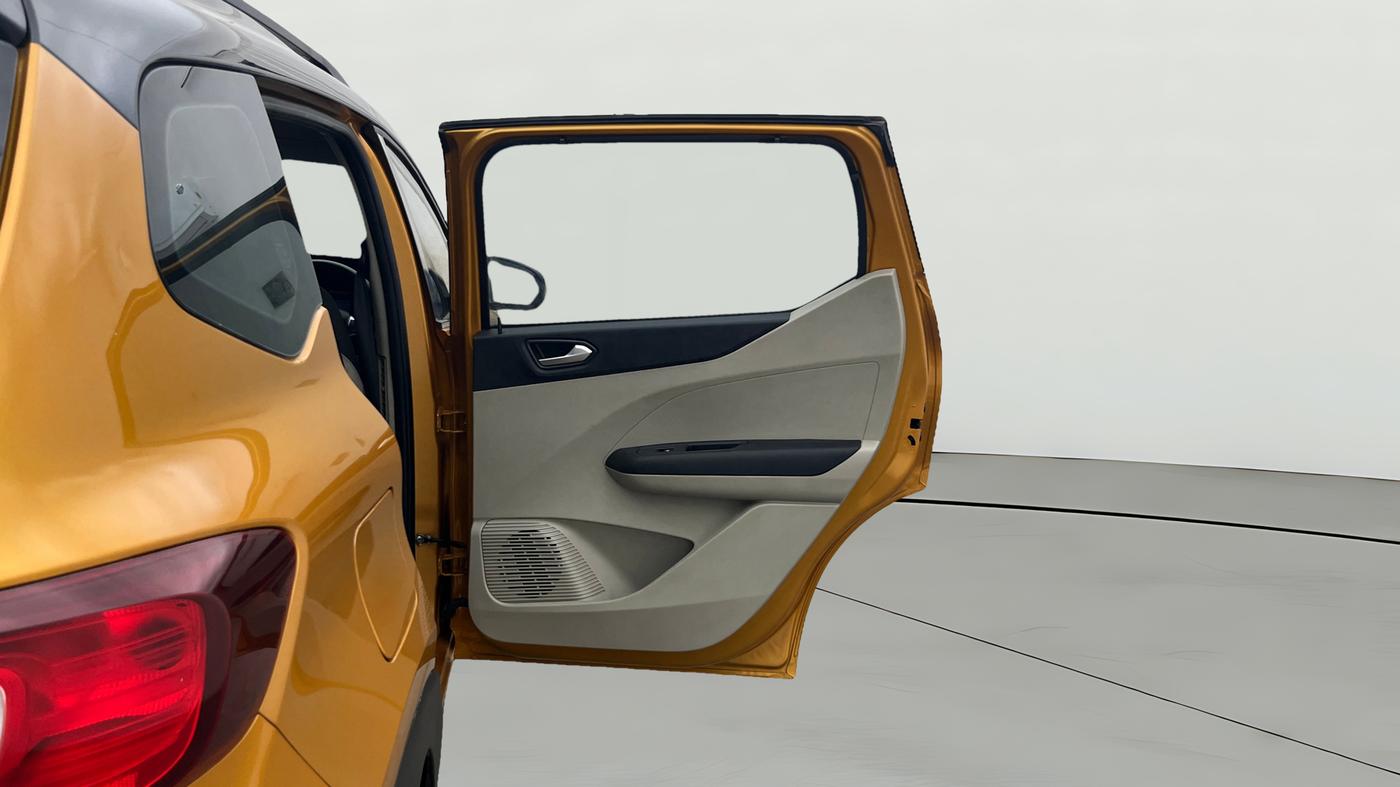 2022 Renault TRIBER RXZ, Petrol, Manual, 33,380 km, RHS Rear Door