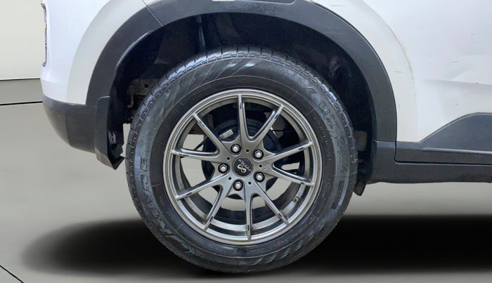 2023 Hyundai VENUE SX 1.2 PETROL, Petrol, Manual, 11,228 km, Right Rear Wheel