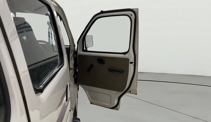 2015 Maruti Eeco 7 STR, Petrol, Manual, 49,642 km, RHS Front Door