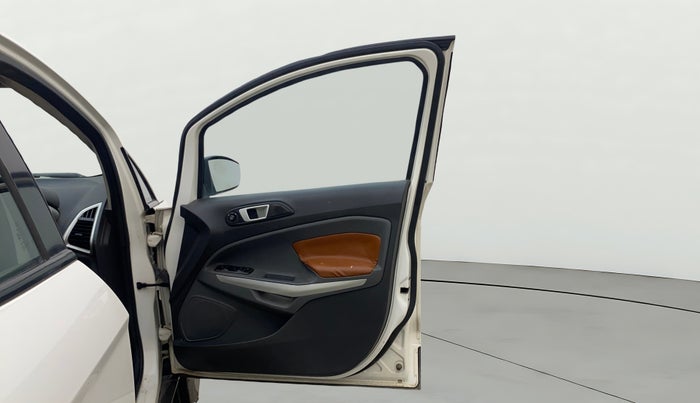 2016 Ford Ecosport TITANIUM 1.5L DIESEL, Diesel, Manual, 1,40,958 km, RHS Front Door