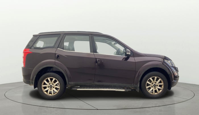 2017 Mahindra XUV500 W10 AT, Diesel, Automatic, 90,254 km, Right Side View