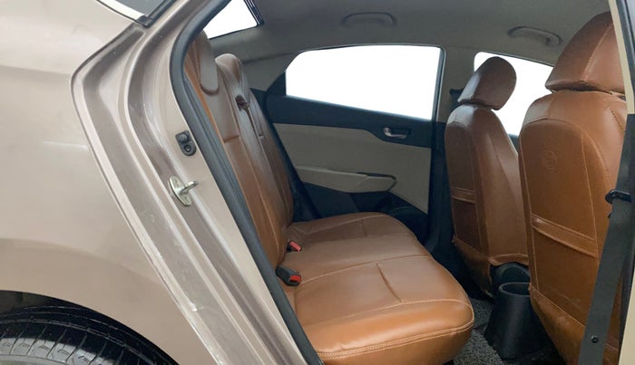 2017 Hyundai Verna 1.6 E PETROL, Petrol, Manual, 48,337 km, Right Side Rear Door Cabin