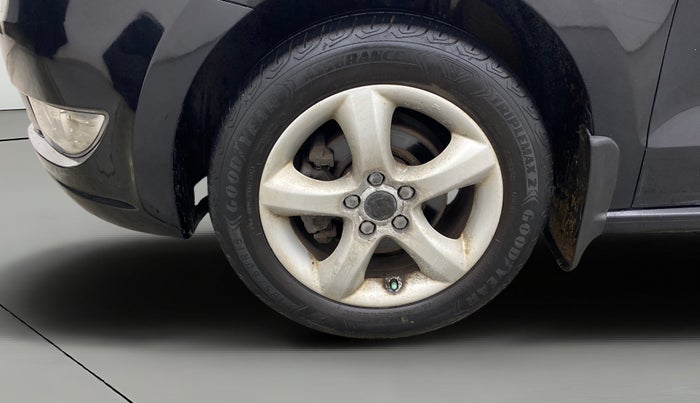 2014 Skoda Rapid ELEGANCE 1.6 MPI MT, Petrol, Manual, 51,774 km, Left Front Wheel